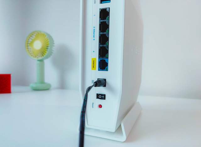 全新系列带来全新功能，领势E9452套装评测：立式造型+Easy Mesh