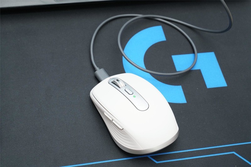 轻灵精准，功能强大的办公拍档：罗技MX Anywhere3评测