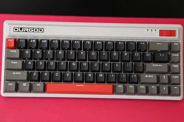 可颜可打：杜伽Fusion 68键无线三模机械键盘新配列新体验