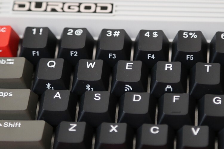 可颜可打：杜伽Fusion 68键无线三模机械键盘新配列新体验