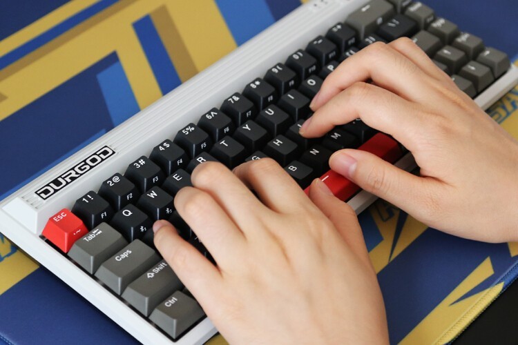 可颜可打：杜伽Fusion 68键无线三模机械键盘新配列新体验