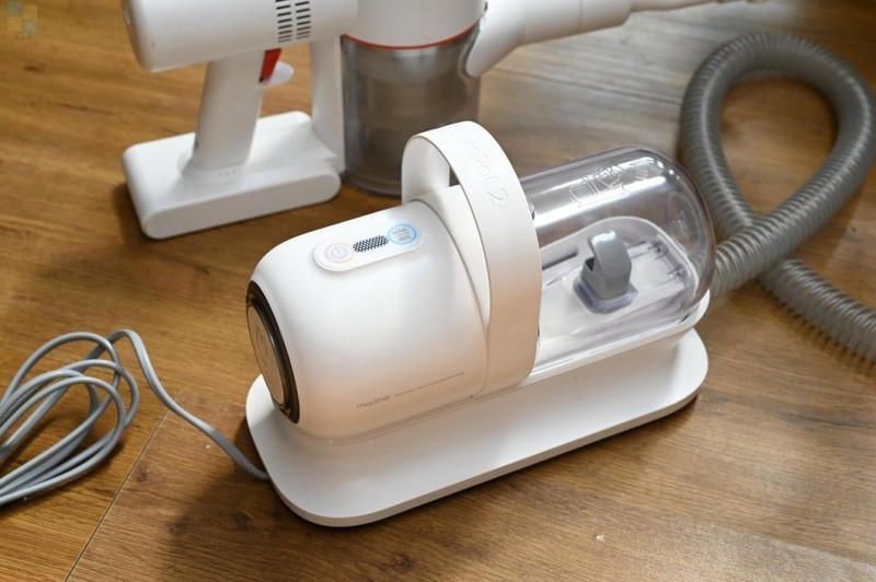 轻松搞定宠物掉毛问题，用毛妈妈宠物多功能理毛器，帮猫狗理出美造型