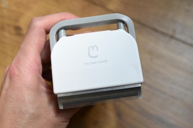 轻松搞定宠物掉毛问题，用毛妈妈宠物多功能理毛器，帮猫狗理出美造型