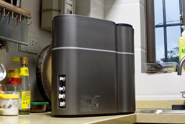 婴幼儿饮用水有哪些要求？立升婴爱净水器C5体验