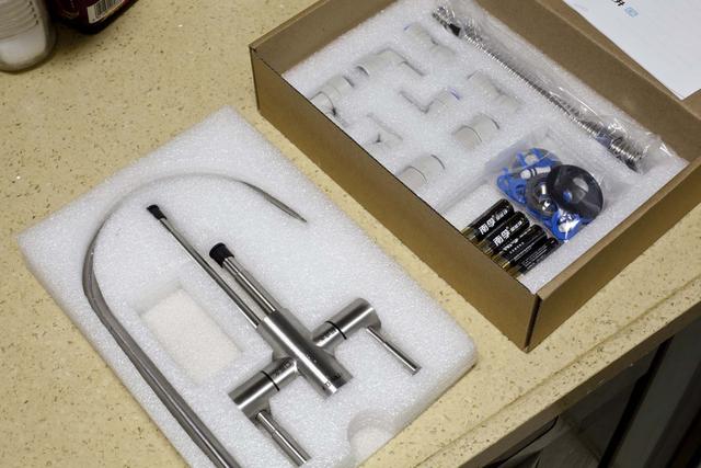 婴幼儿饮用水有哪些要求？立升婴爱净水器C5体验