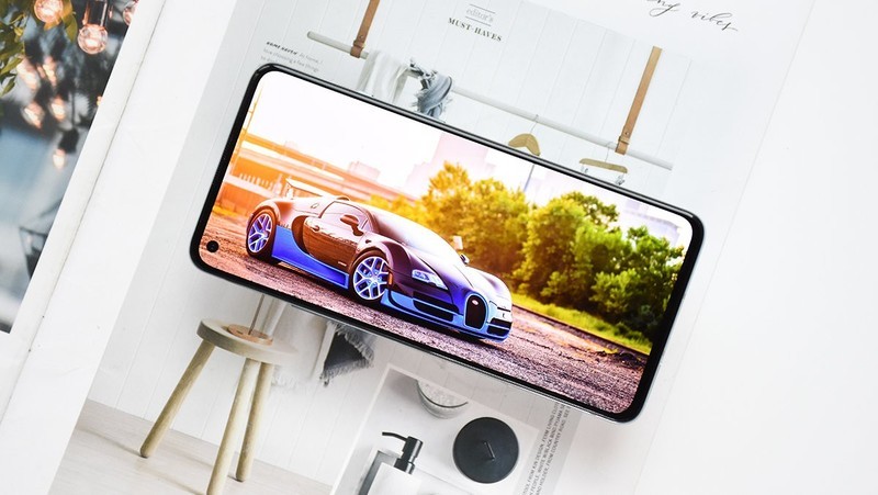 大屏时代的轻巧旗舰丨OnePlus 8T深度体验报告