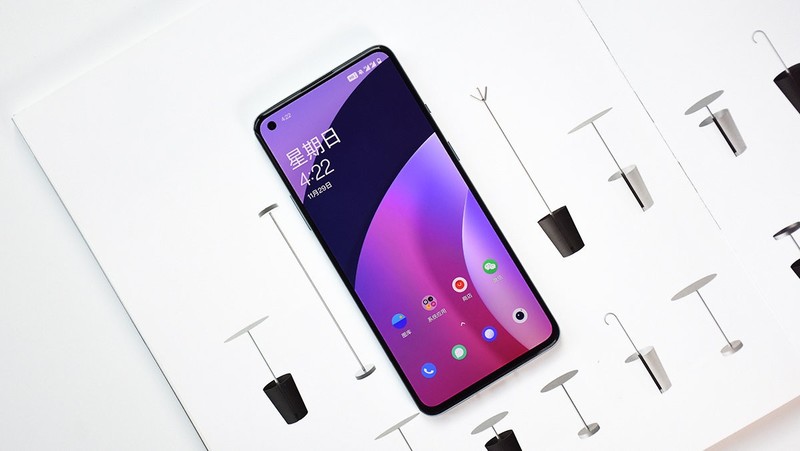 大屏时代的轻巧旗舰丨OnePlus 8T深度体验报告