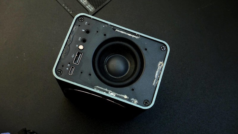 艾特铭客金刚6蓝牙音响拆解测评:bose喇叭,德州ic用料十足