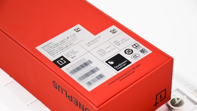 大屏时代的轻巧旗舰丨OnePlus 8T深度体验报告