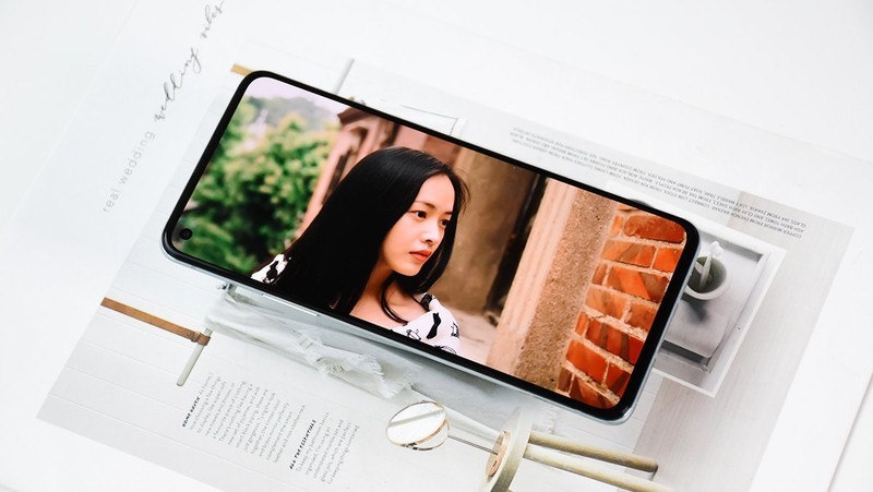 大屏时代的轻巧旗舰丨OnePlus 8T深度体验报告