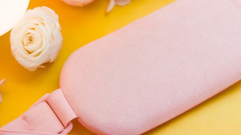 求求你别让她多喝热水了，送她这个吧