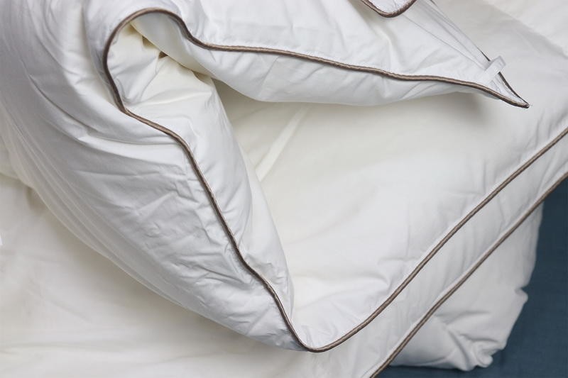 怎样挑选一条好的羽绒被？网易严选95%白鹅绒，保暖不闷睡得香