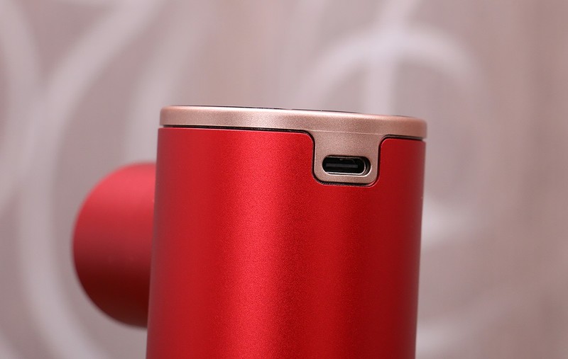 随身智能按摩师，菠萝君 BOOSTER MINI 2 智能筋膜枪开箱