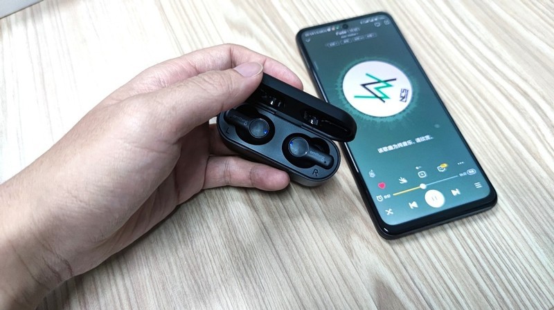 蓝牙5.2+四麦通话+ENC降噪，omthing AirFree Plus给你极致体验