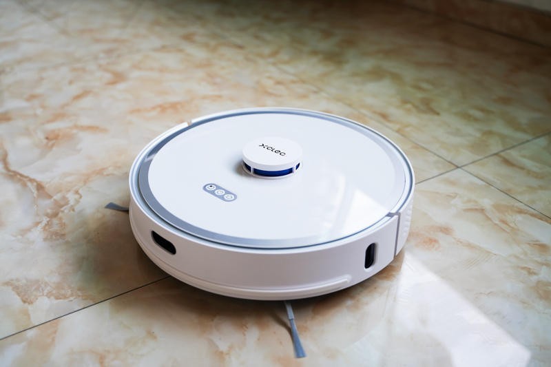 扫，拖，集尘，一气呵成！清易集尘扫拖机器人体验