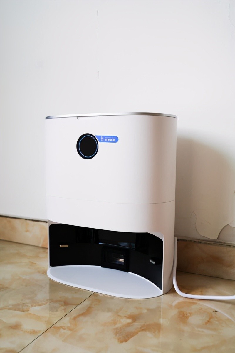 扫，拖，集尘，一气呵成！清易集尘扫拖机器人体验