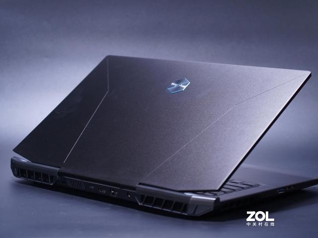 满功耗RTX3070真香 上手机械革命钛钽Plus游戏本