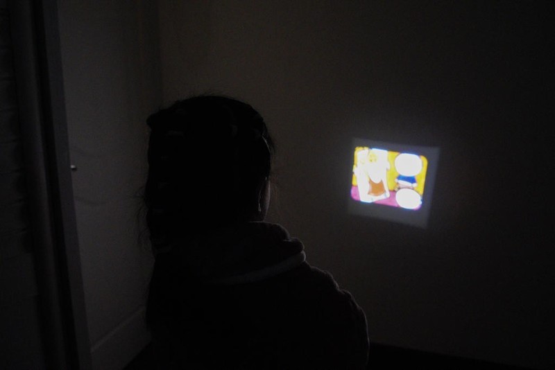 亲子互动法宝，陪伴快乐成长：趣学伴儿童故事放映机体验谈