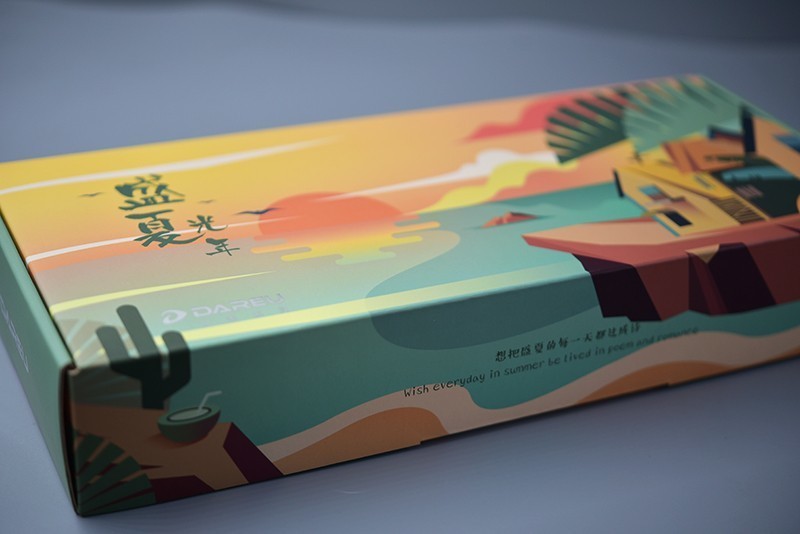 悄悄的变优秀，然后铺惊艳所有人—达尔优光年机械键盘