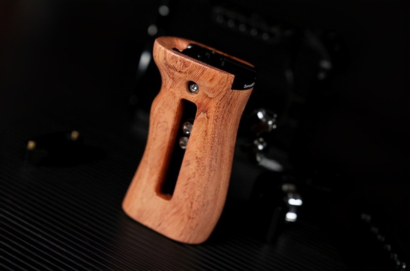 视频刚需配件，给金贵的A7R4上个保护罩！SmallRig斯莫格兔笼套装上手体验