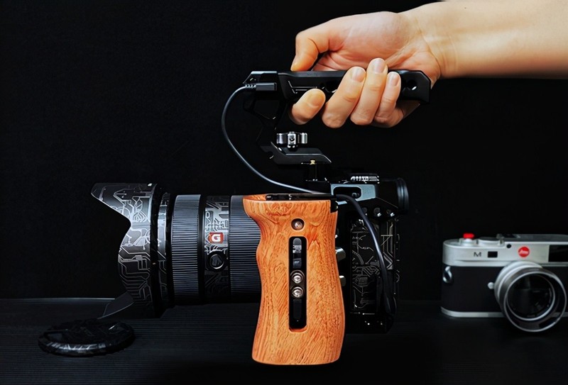 视频刚需配件，给金贵的A7R4上个保护罩！SmallRig斯莫格兔笼套装上手体验