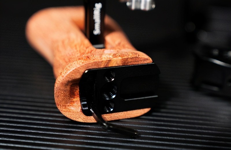 视频刚需配件，给金贵的A7R4上个保护罩！SmallRig斯莫格兔笼套装上手体验