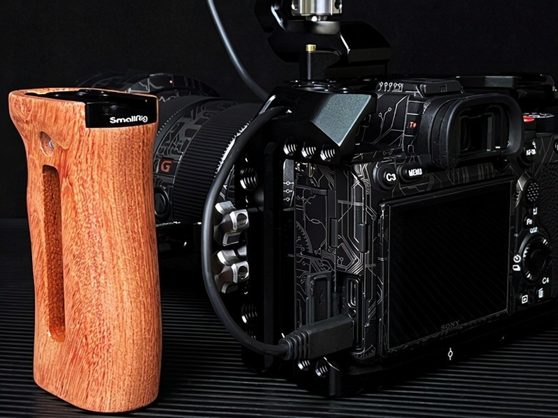 视频刚需配件，给金贵的A7R4上个保护罩！SmallRig斯莫格兔笼套装上手体验