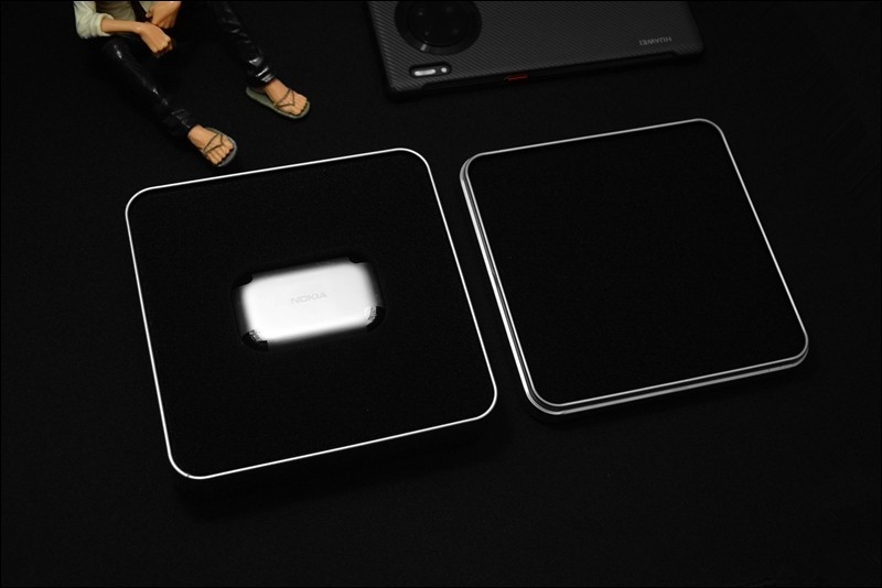 索爱不再是以前的索爱，而诺基亚还在，推出首款圈铁真无线耳机