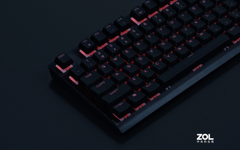 炫酷机械者，搭载全新樱桃VIOLA轴，海盗船K60 Pro机械键盘测评！