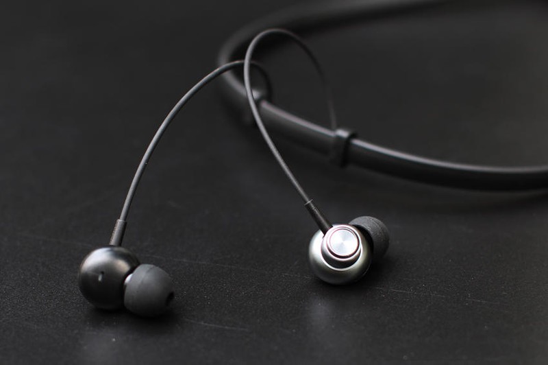 物超所值！西圣Armor 挂颈蓝牙耳机开箱体验