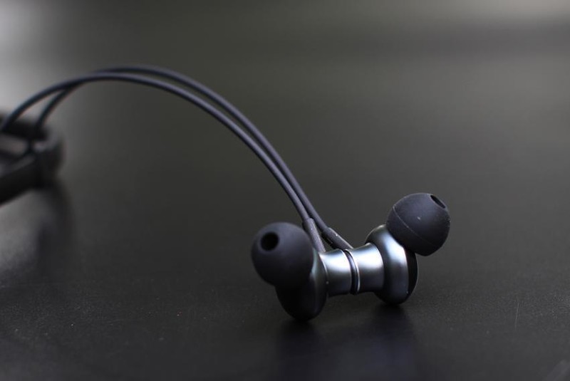 物超所值！西圣Armor 挂颈蓝牙耳机开箱体验