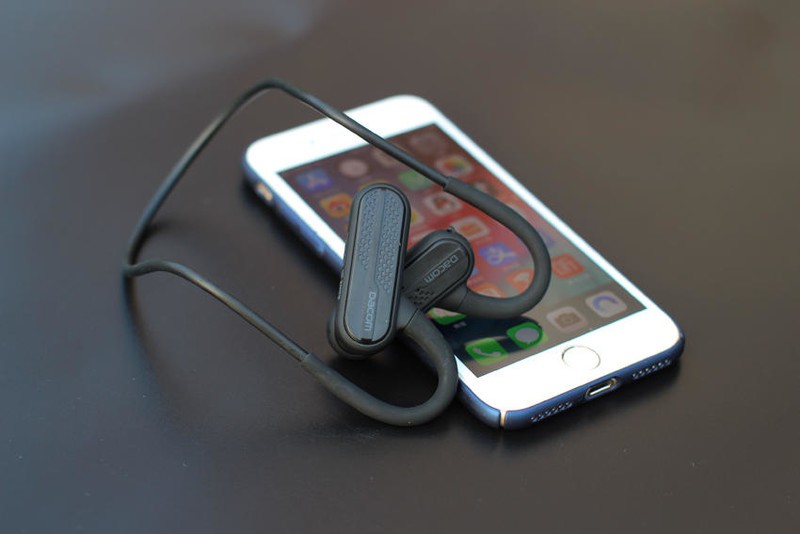 Dacom AirWings MP3 蓝牙耳机：外放不入，运动时选它就对了