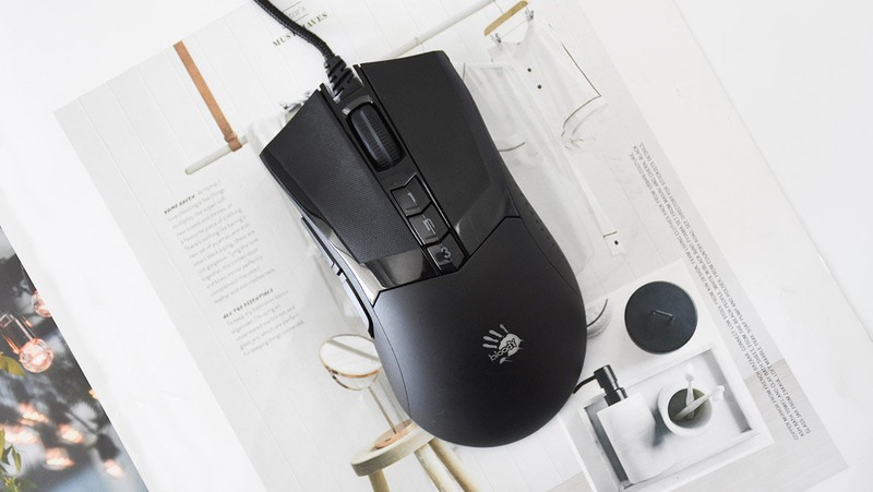 血手幽灵A90 Max电竞鼠标：幽灵血手 电竞之魂