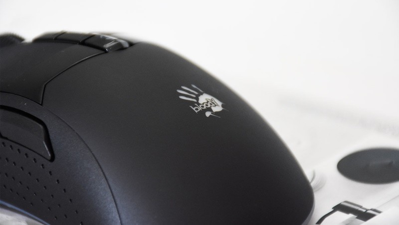 血手幽灵A90 Max电竞鼠标：幽灵血手 电竞之魂