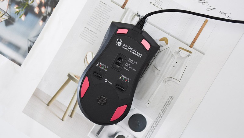 血手幽灵A90 Max电竞鼠标：幽灵血手 电竞之魂