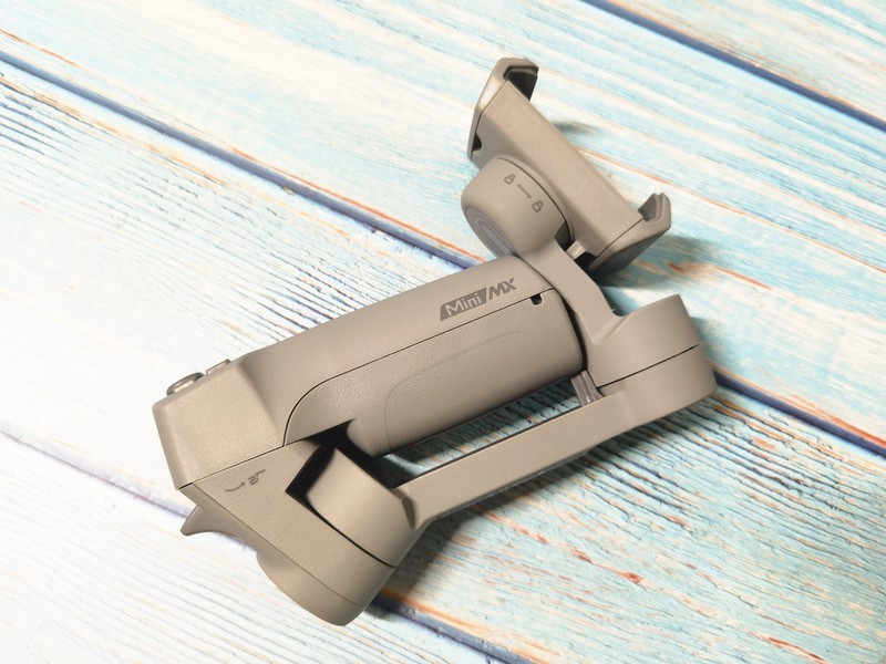 魔爪Mini MX打破底价，让你百元也可体验手持云台