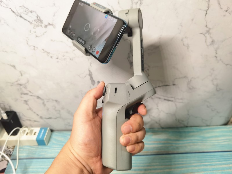 魔爪Mini MX打破底价，让你百元也可体验手持云台