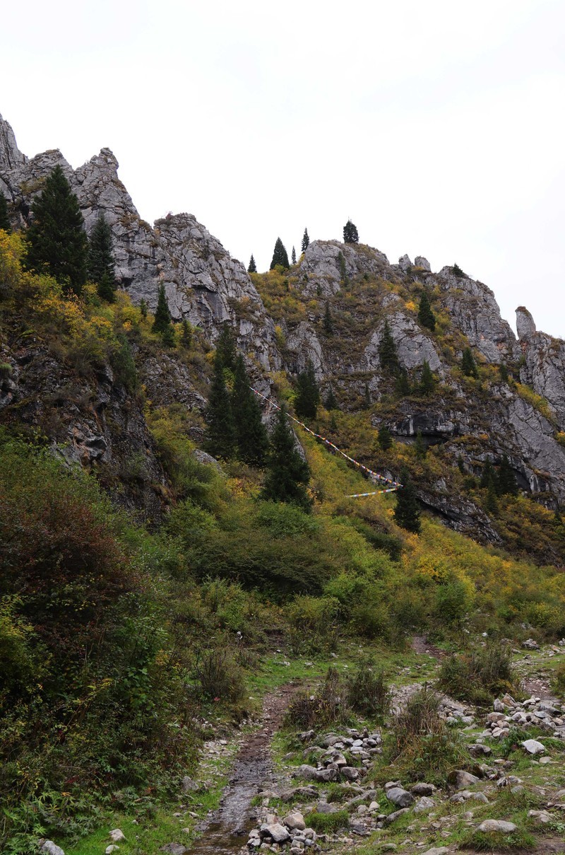 甘肃郎木寺纳摩大峡谷