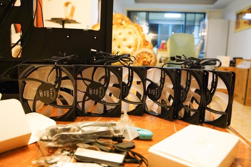 酷冷到爆！i5 10400F小钢炮平台安装实战