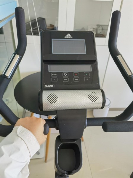 阿迪达斯健身车，一款全家都适用的健身神器