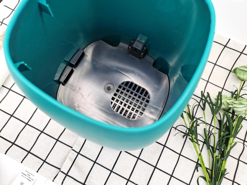 人要吃饭刀要消毒，日子就要过得精致，臻米智能消毒刀架