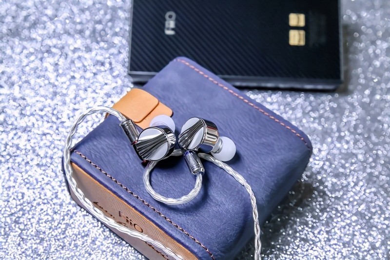 #耳机#单动圈耳塞爆出黑马，飞傲新品旗舰FD5全面评测体验