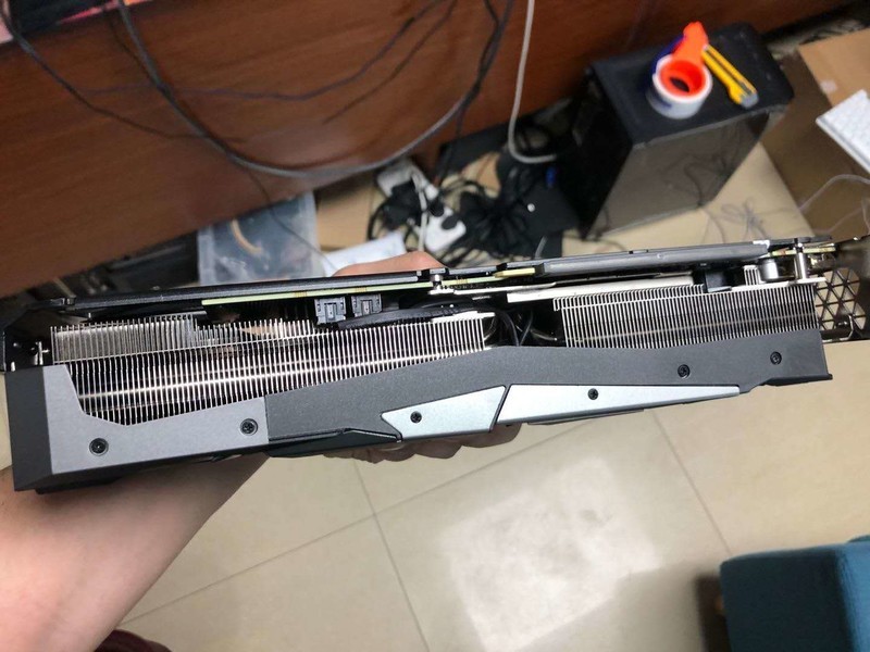 映众 RTX3070  客户亲手拍的图