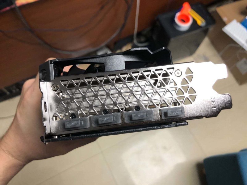 映众 RTX3070  客户亲手拍的图