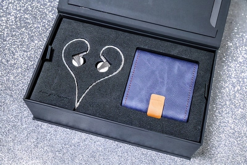 #耳机#单动圈耳塞爆出黑马，飞傲新品旗舰FD5全面评测体验