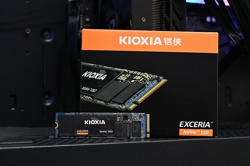 双十一轻松搭上高性价比SSD快车：铠侠RC10为用户减负