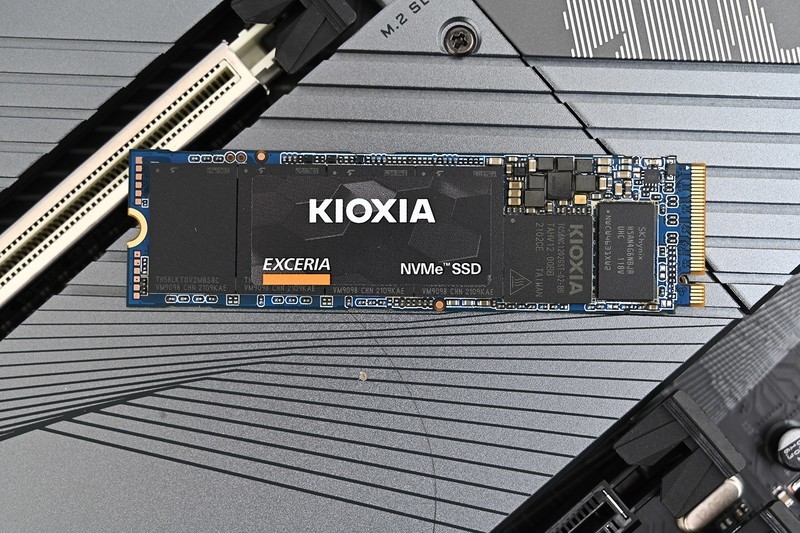 双十一轻松搭上高性价比SSD快车：铠侠RC10为用户减负