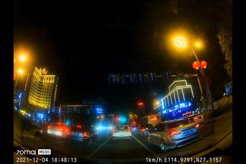 70迈智能行车记录仪M500，随时随地看爱车