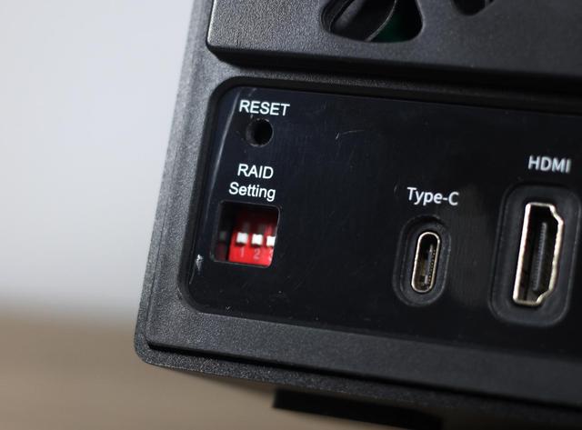 麦沃K35274D硬盘阵列盒评测：如何打造存储系统？