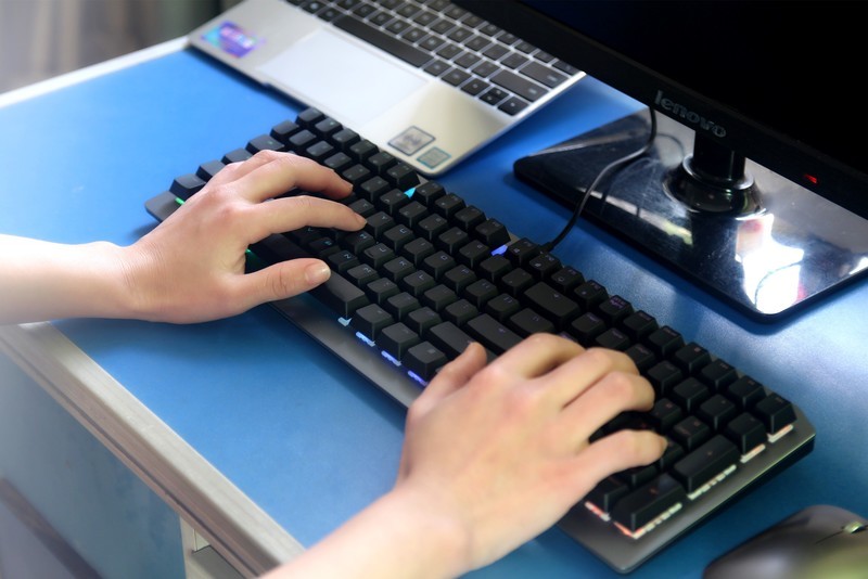 新轴体新体验，CHERRY MV 3.0 RGB机械键盘上手